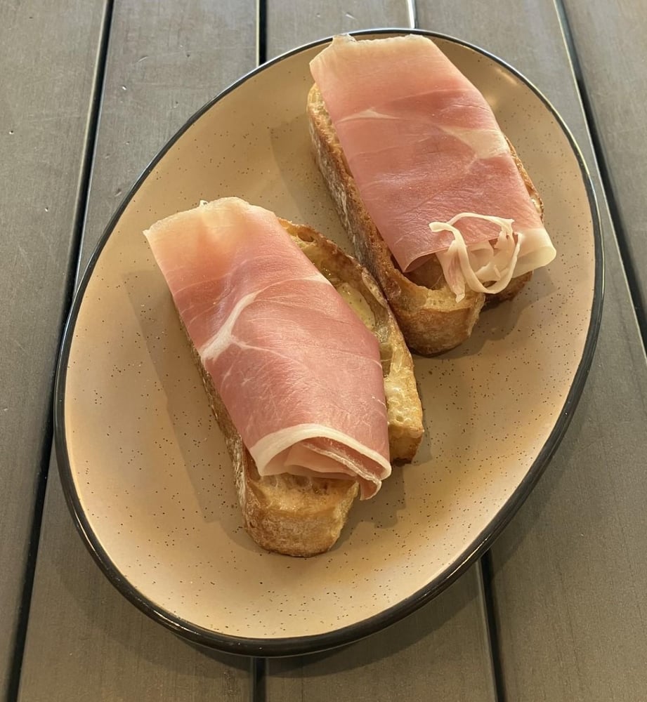 Pan Con Jamon