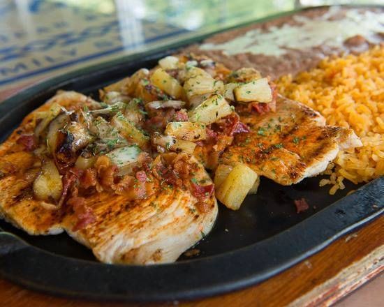 29. Pollo Sriracha