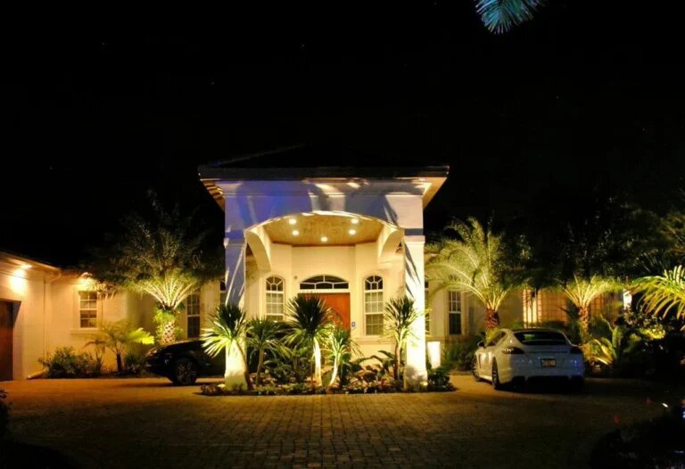 Lit Outdoor Lighting Company Image