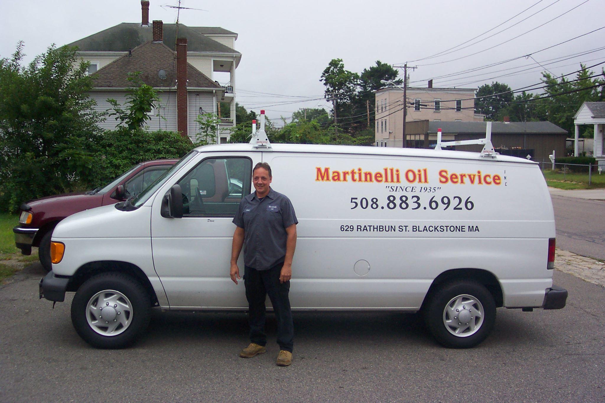 Martinelli's Oil Service Photo