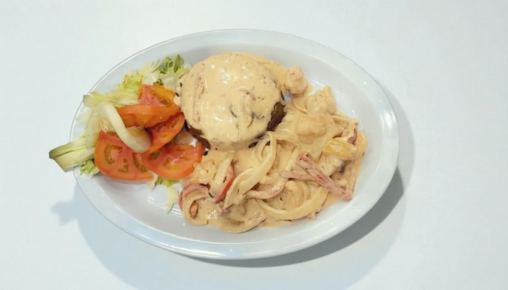 Mofongo Con Pechuga De Pollo A La Crema