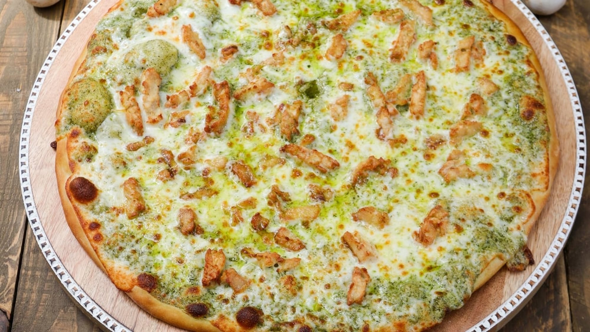 Chicken Pesto (Large - 14" - 8 Slices)