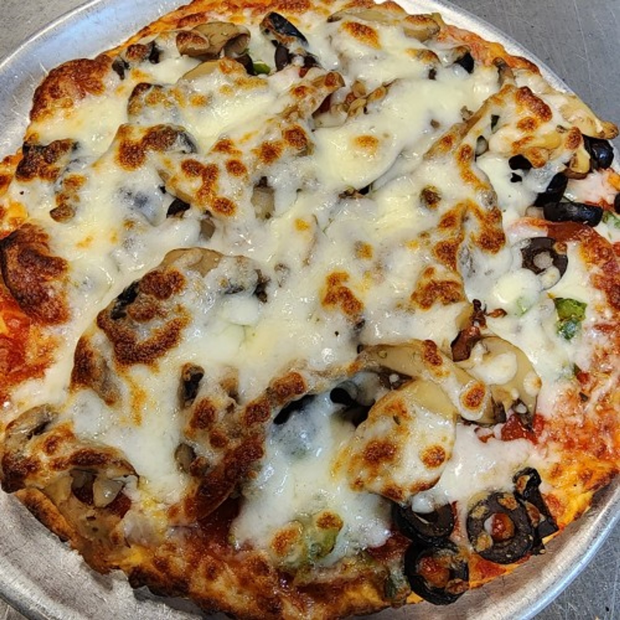 Alvino Supreme Pizza (Extra Large 16")
