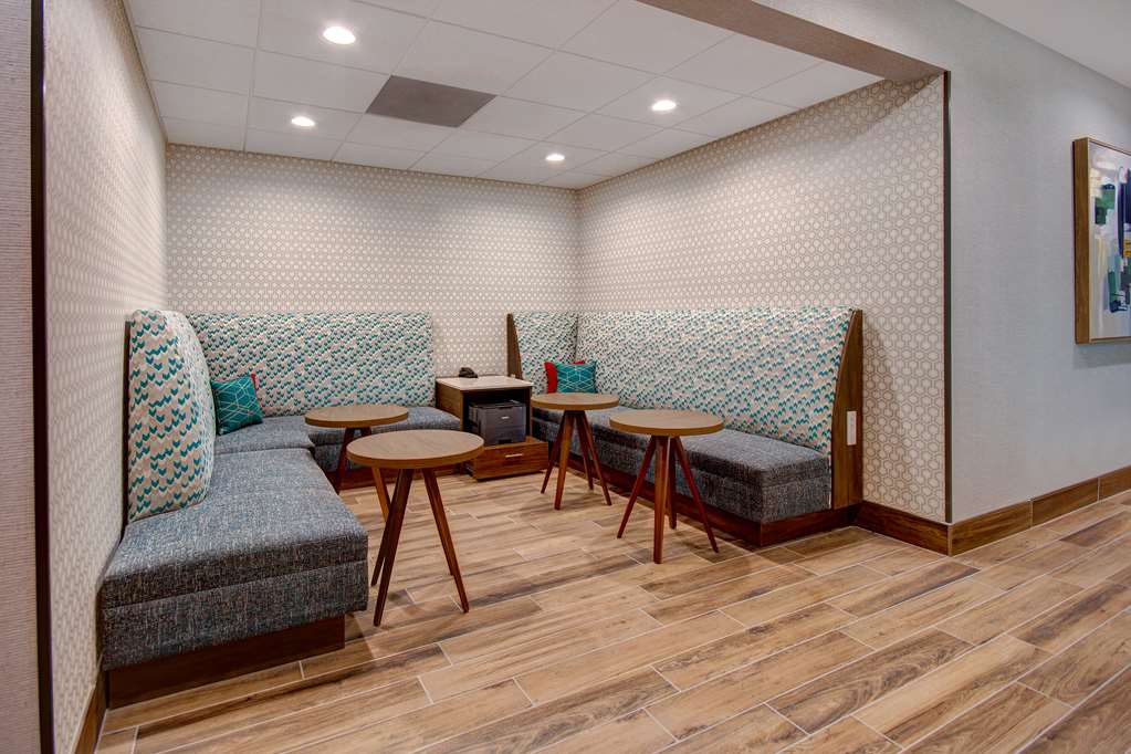 Hampton Inn & Suites Ontario Rancho Cucamonga Image