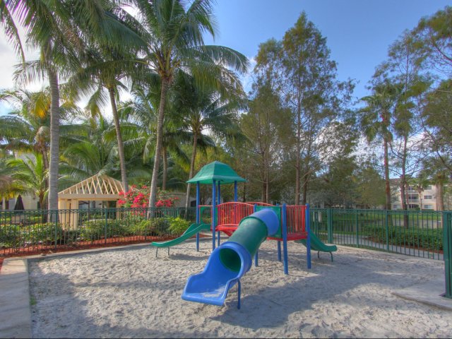 Polo Glen Image