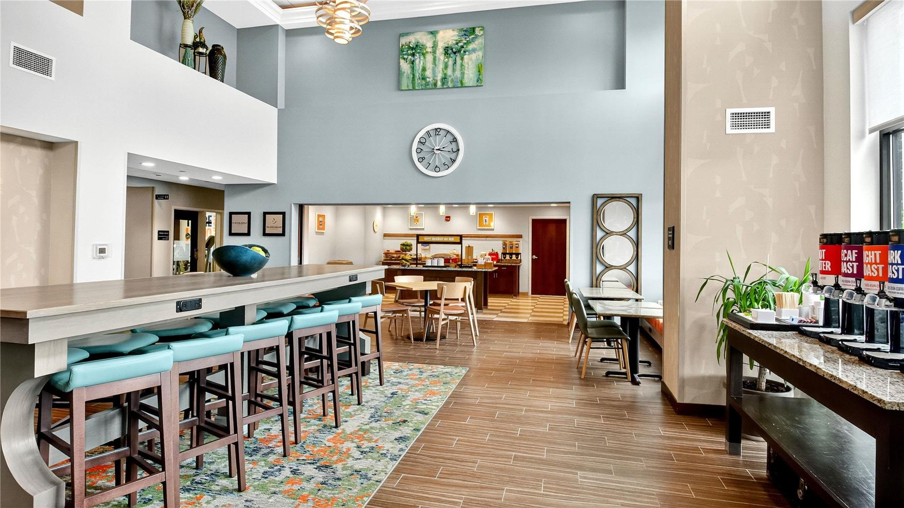 Hampton Inn & Suites Chippewa Falls Image