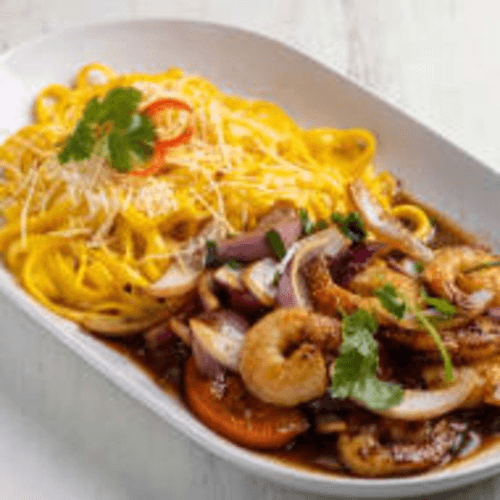 Fettuccini Huancaina Con Camarones