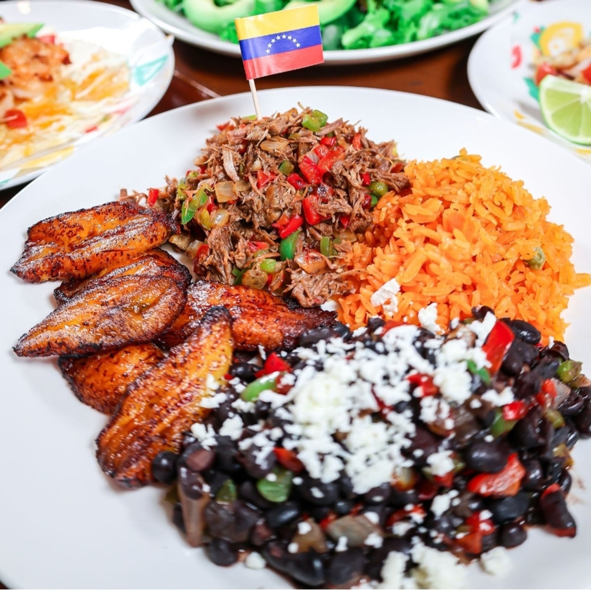 Plato de Pabellon