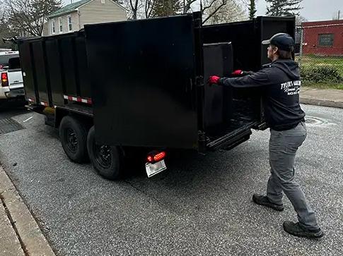 Tyler's Hauling and Removal Services LLC Image