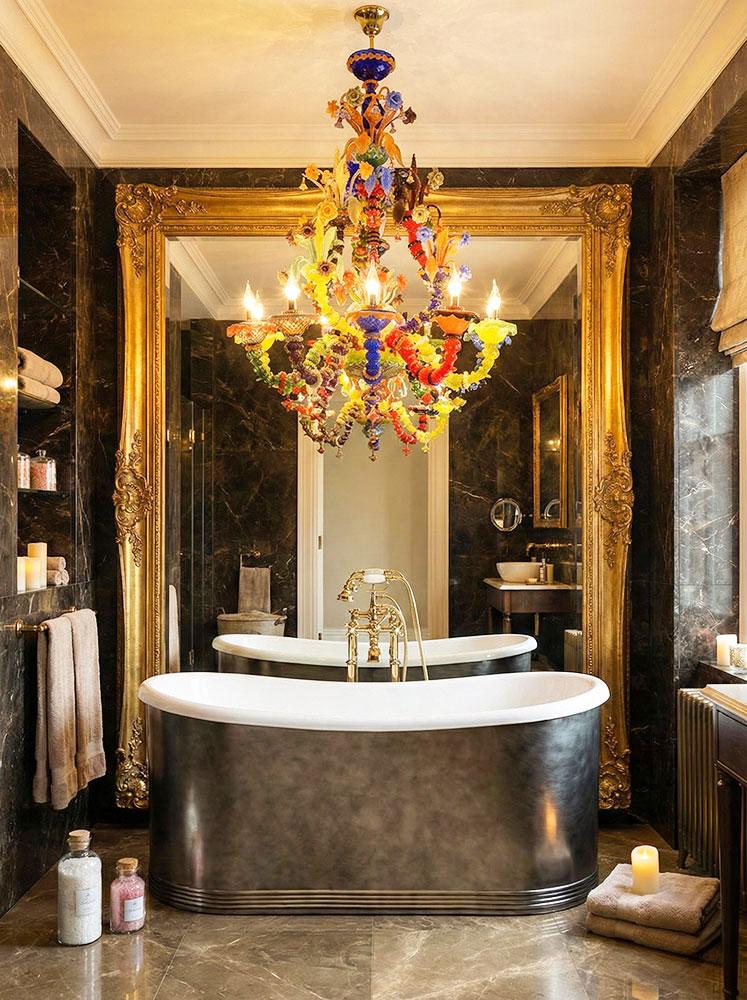 Baths of Distinction Image