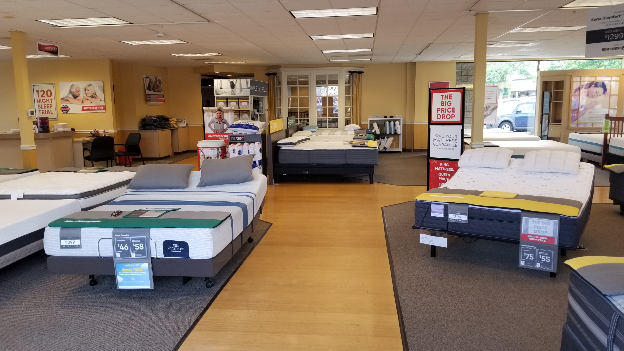 Mattress Firm Tukwila South Photo