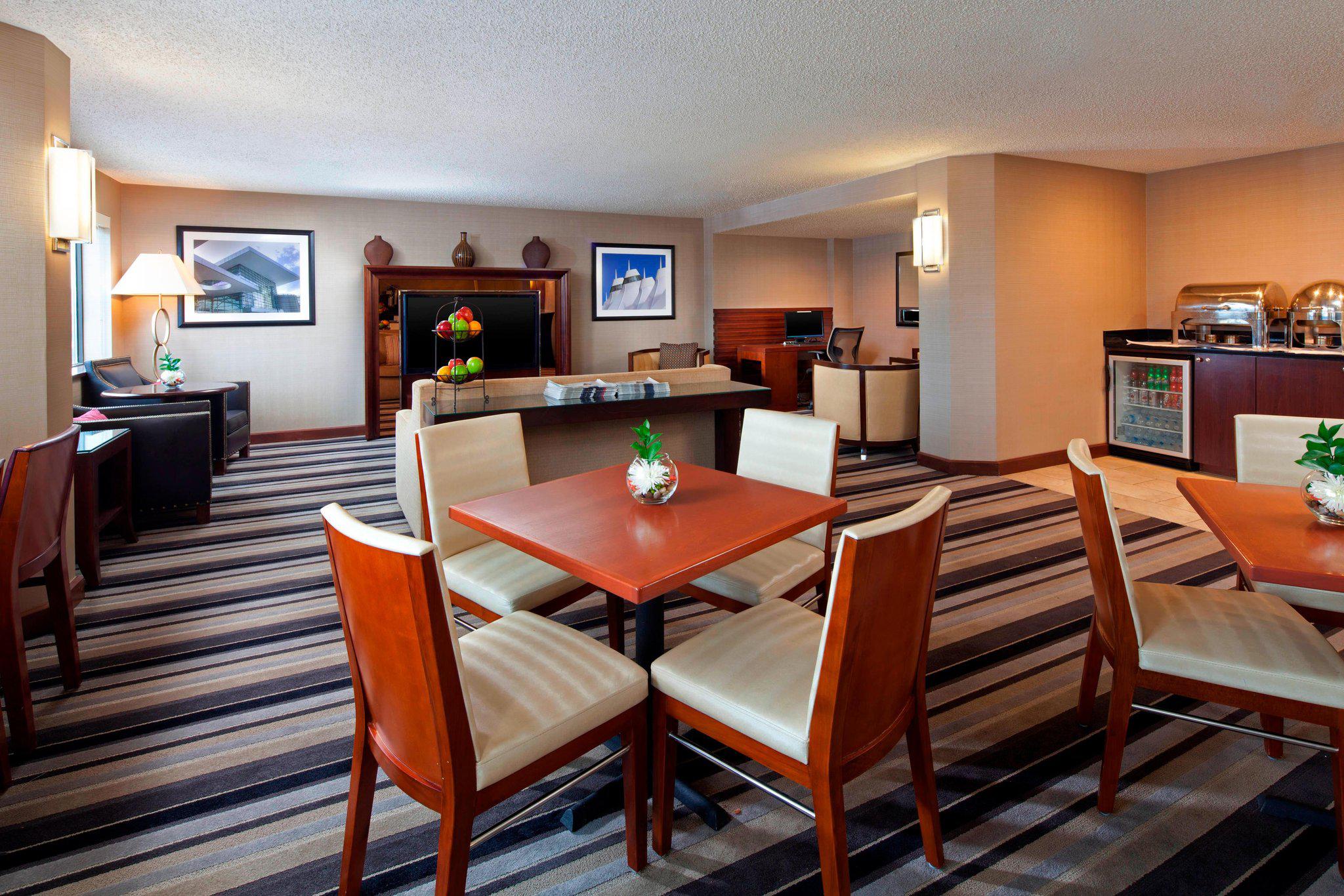 Sheraton Denver Tech Center Hotel Photo