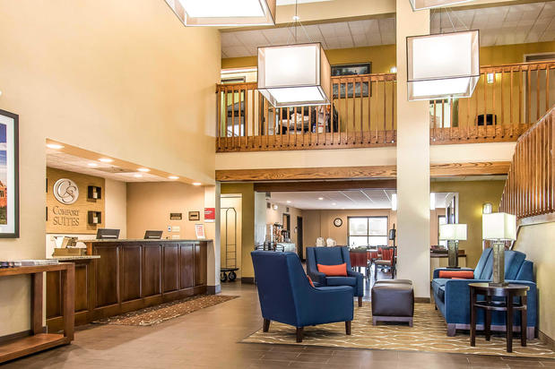 Images Comfort Suites