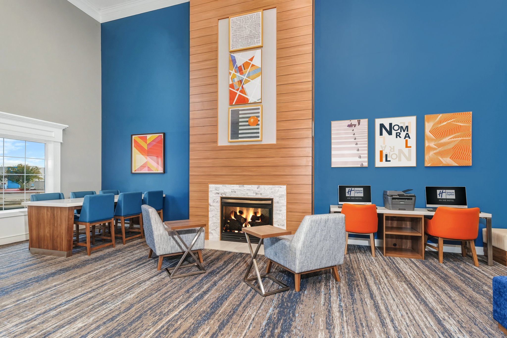 Holiday Inn Express & Suites Bloomington - Normal by IHG Image