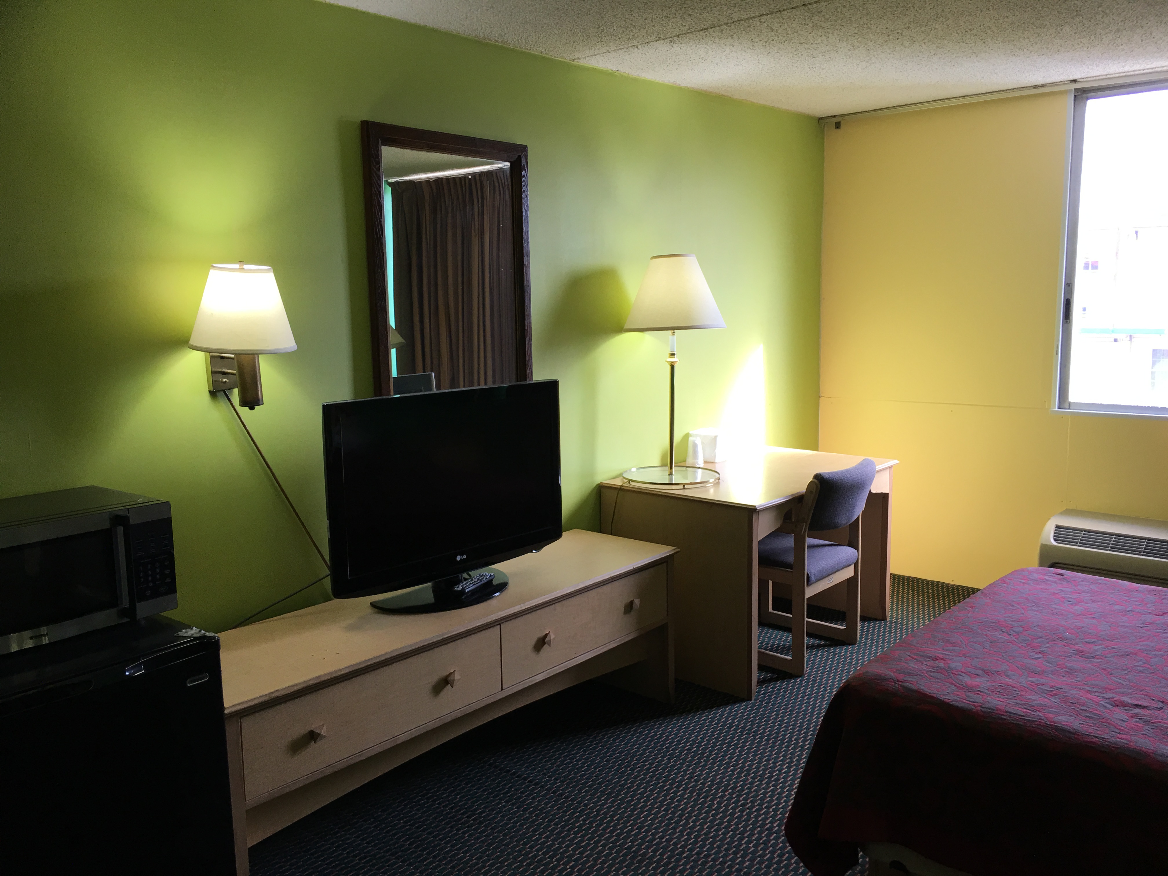 Red Carpet Inn & Suites Photo