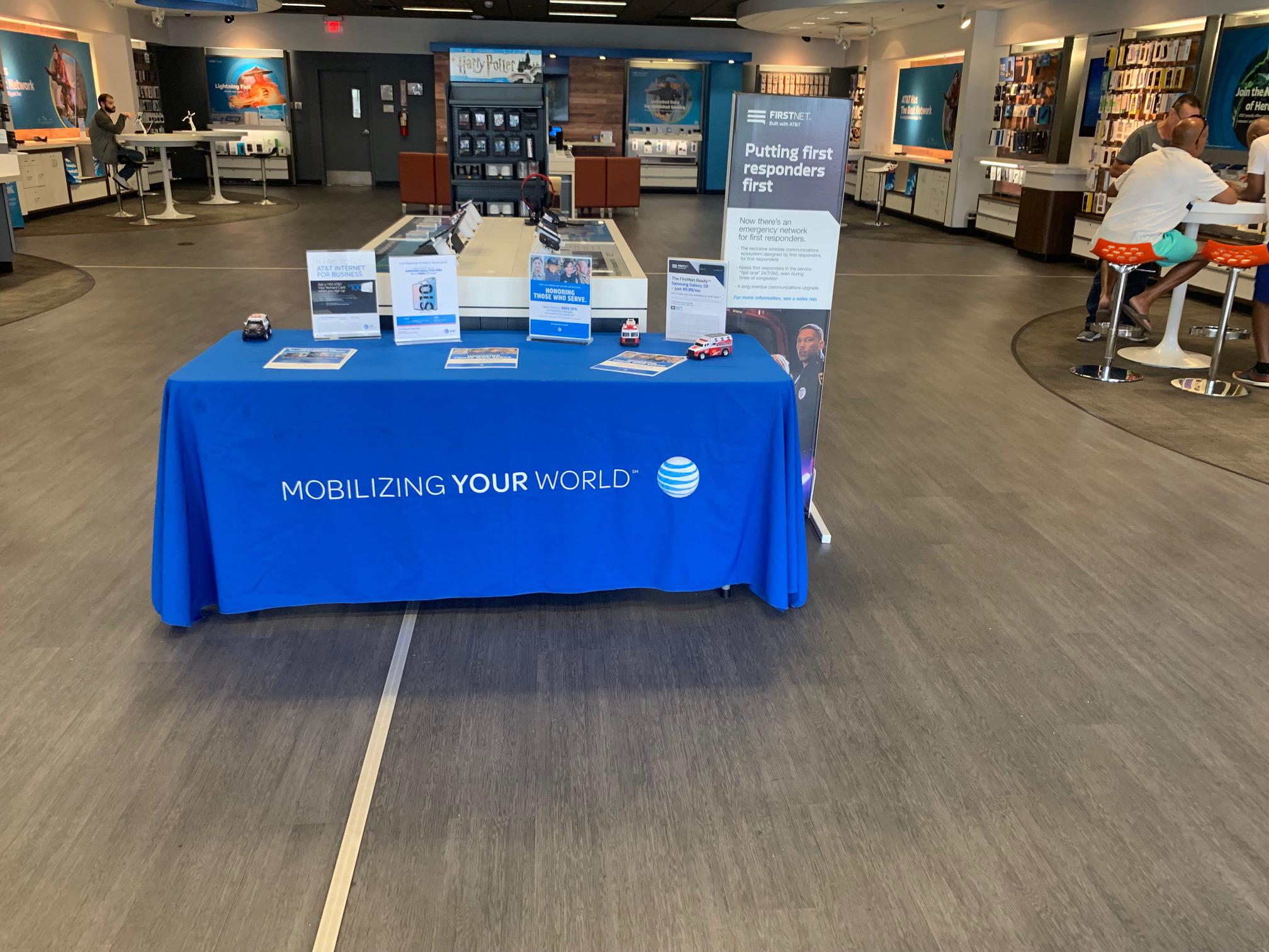 AT&T Store Photo