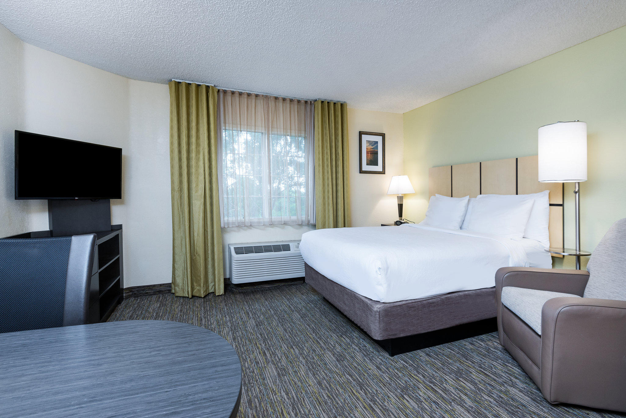 Candlewood Suites Lake Mary Photo