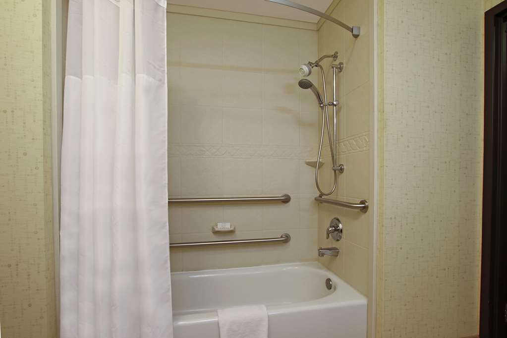 Hampton Inn & Suites Buffalo Image