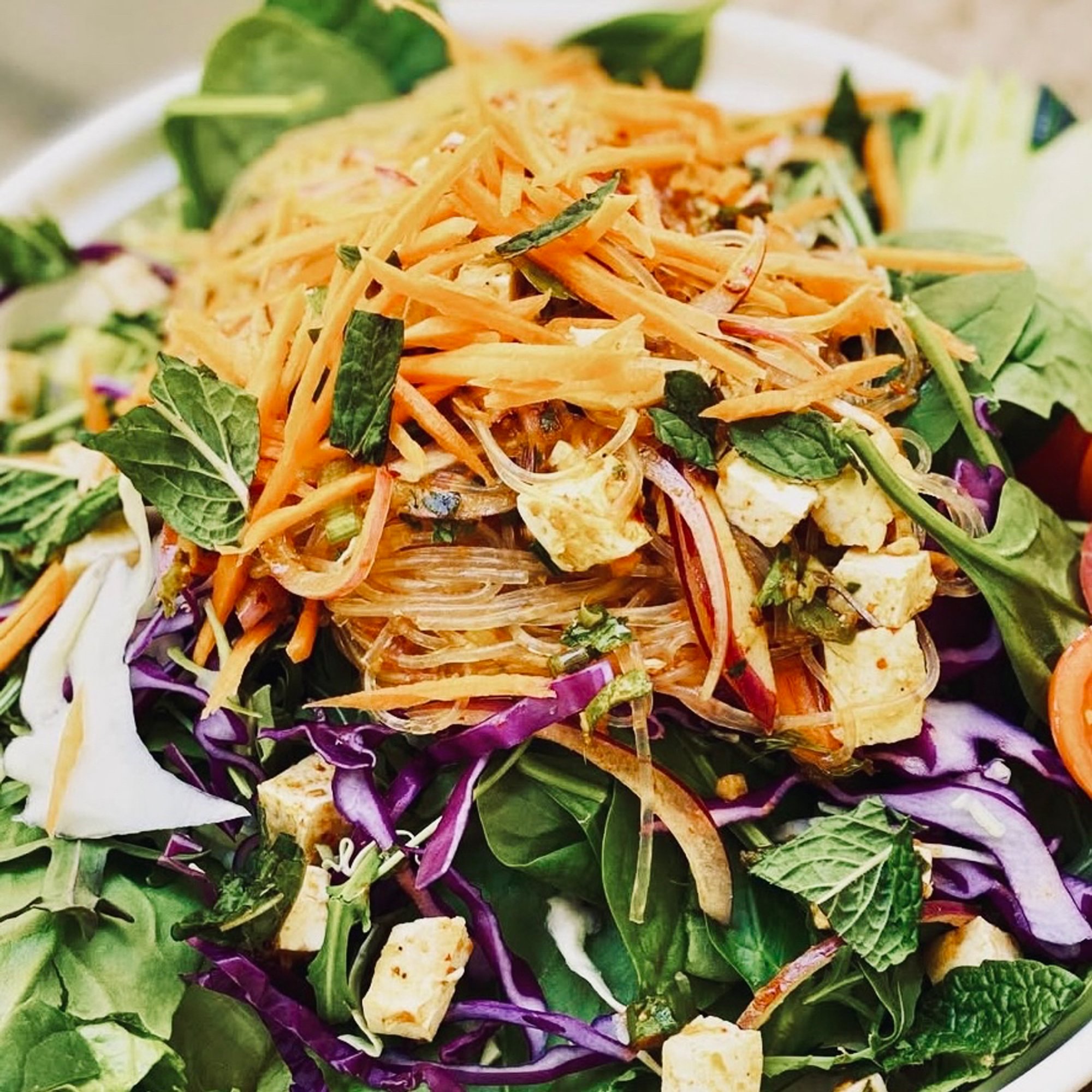 Yum Woonsen (Spicy Noodles Salad)