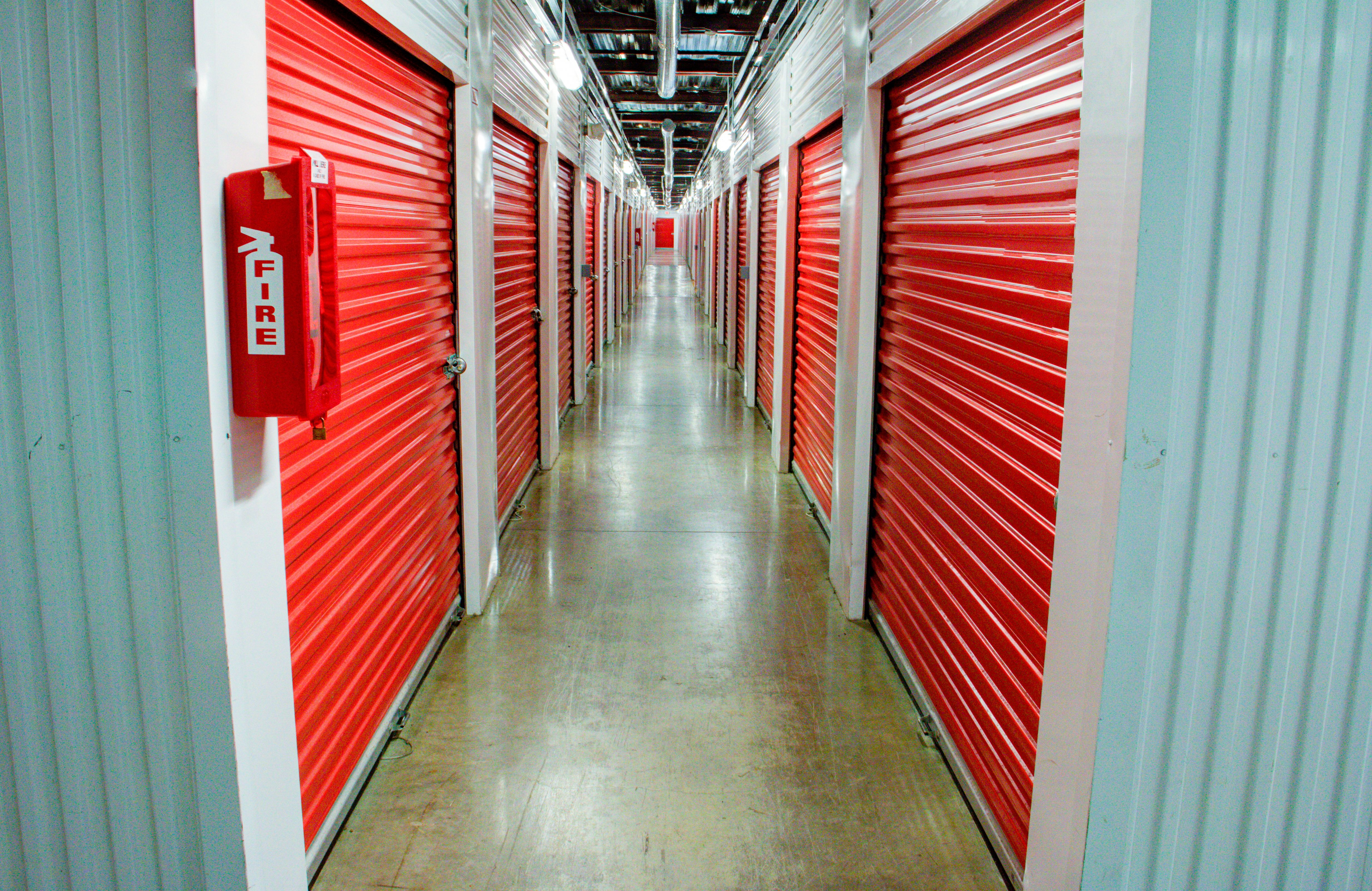 Lockaway Storage - Encino 281 Photo