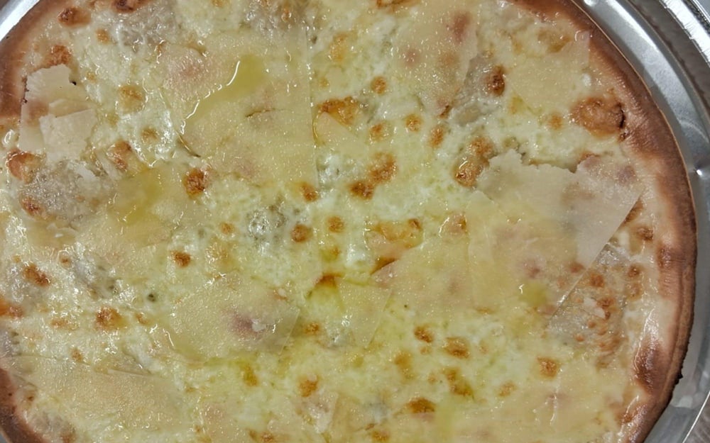 GF Quattro Formaggi Pizza