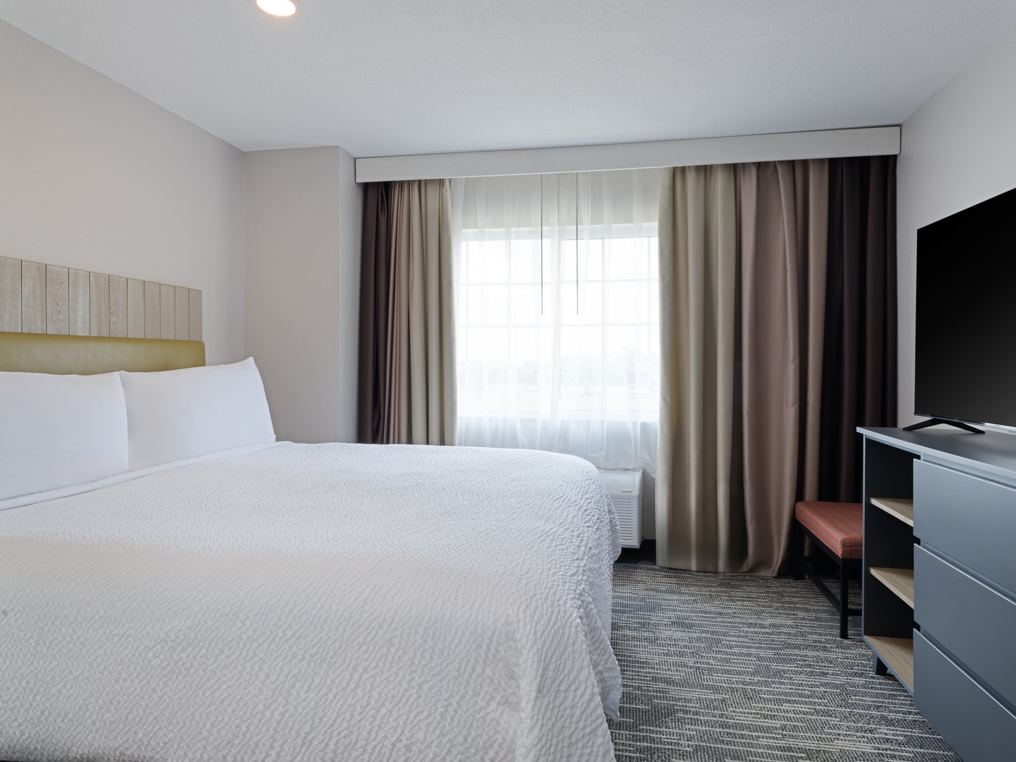 Garner Hotel Decatur - Forsyth by IHG Image