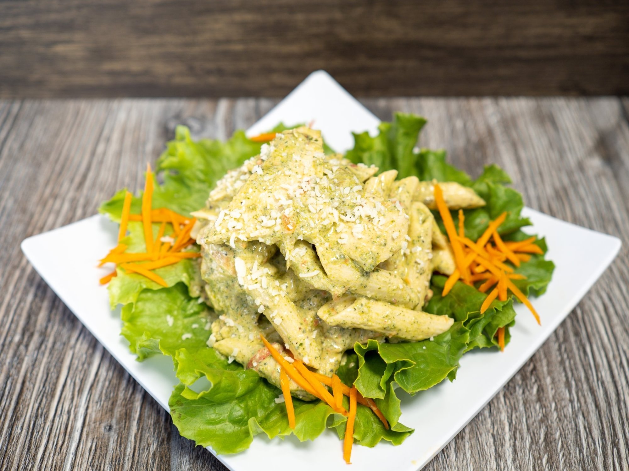 CHICKEN PESTO GNG