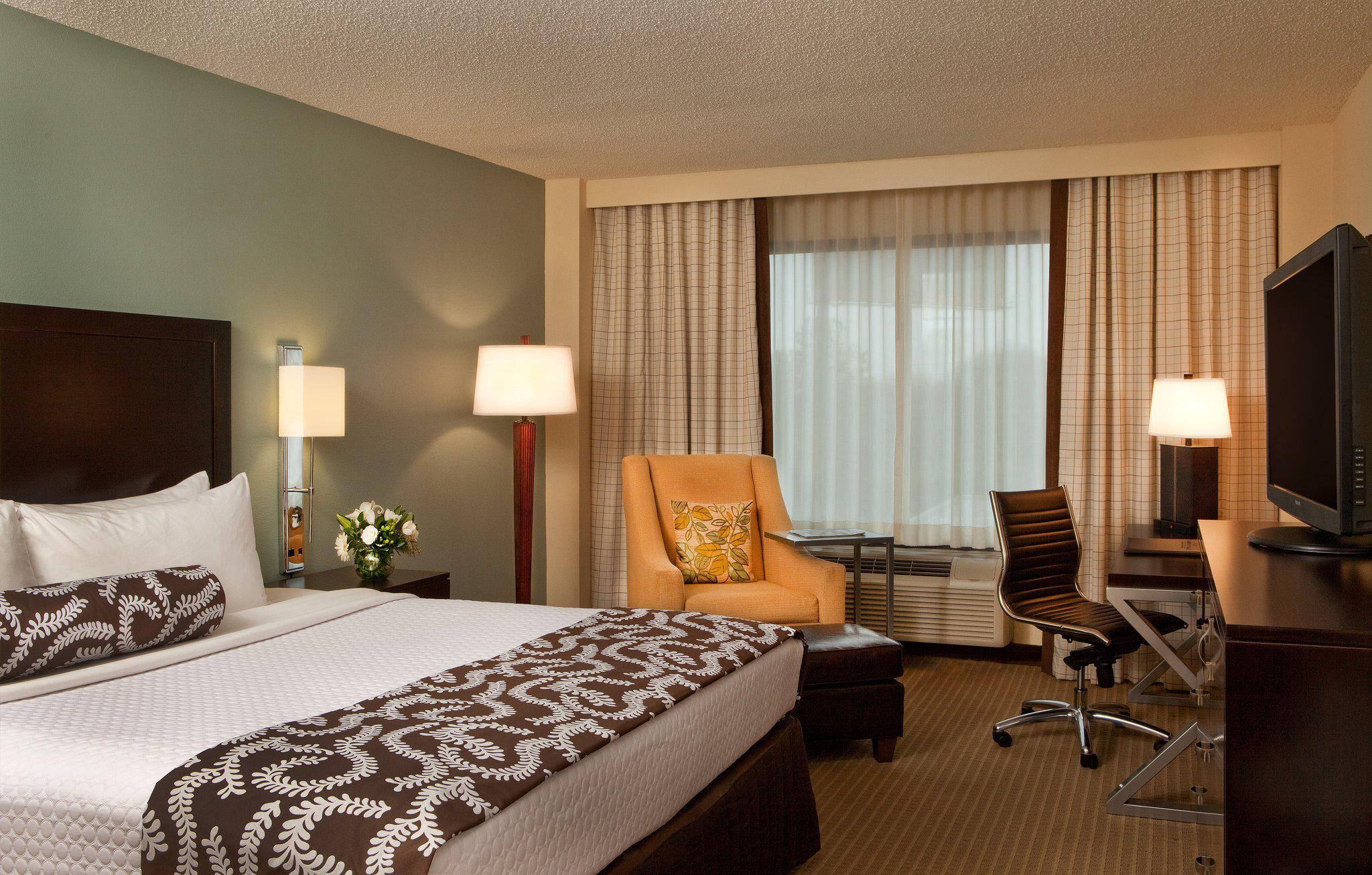 Crowne Plaza Atlanta-Airport Photo