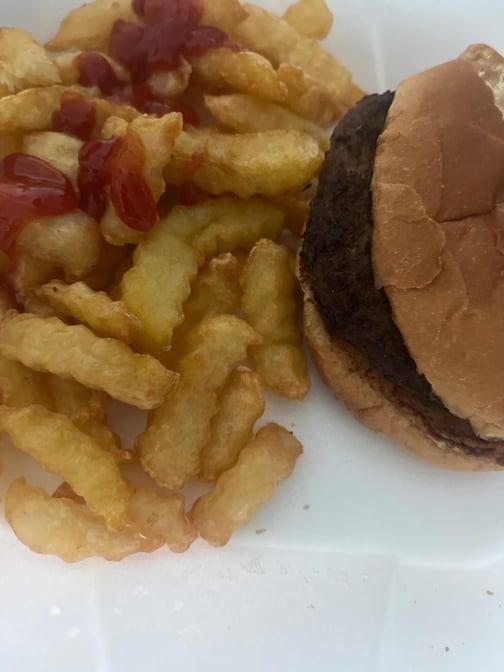 Hamburger & Fries