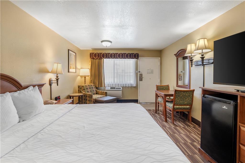 Best Western Desert Winds Image