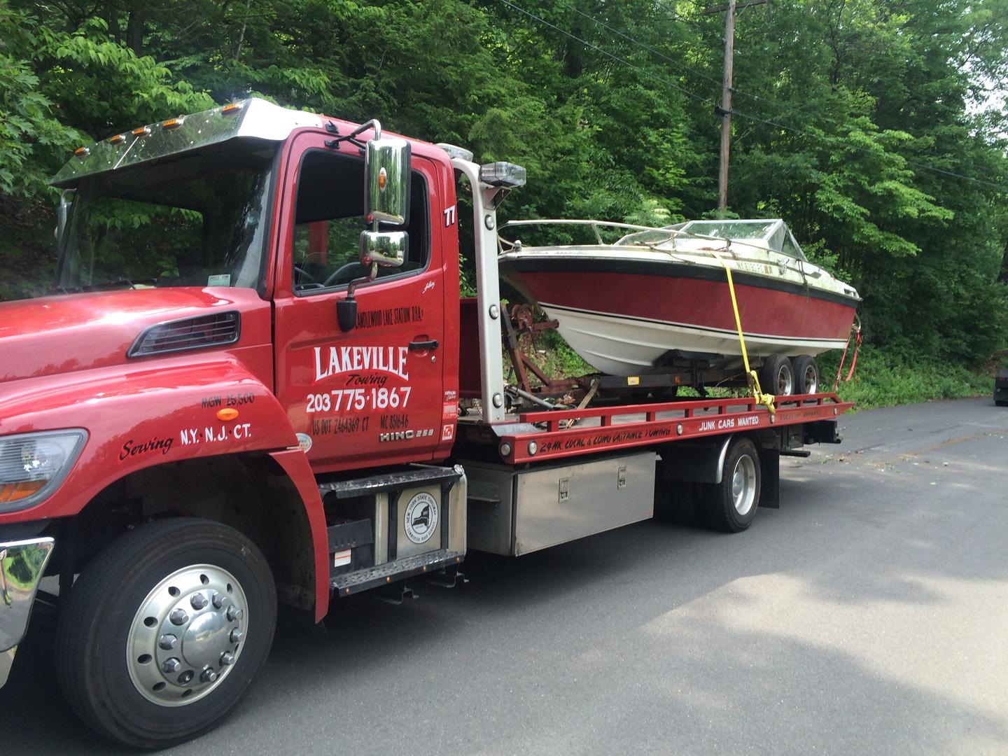 Lakeville Towing Photo