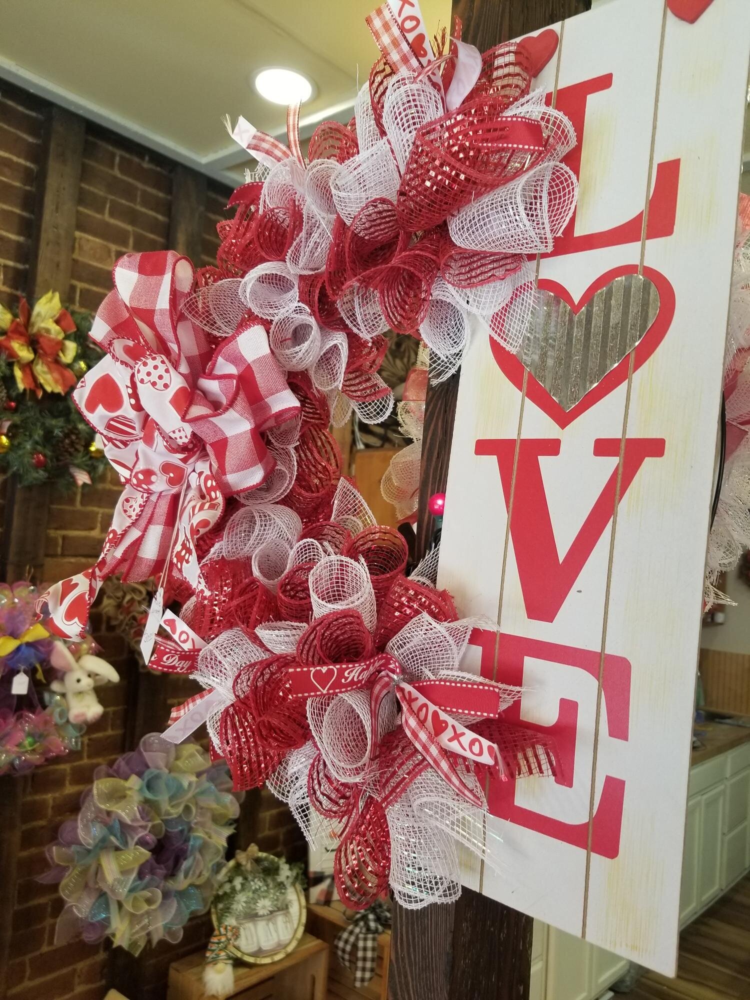 Liberty Street General Store - Craft Table Image