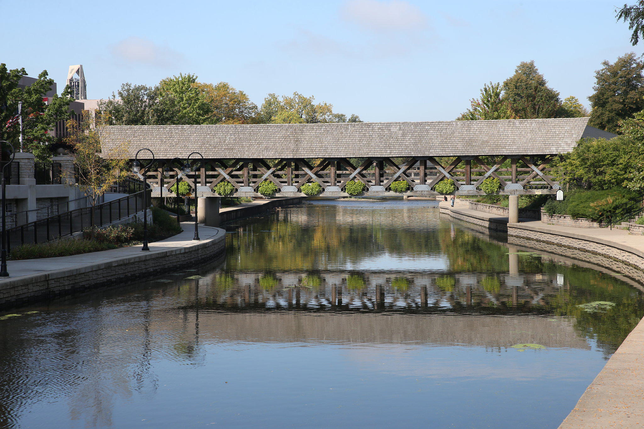 Hotel Indigo Naperville Riverwalk Photo