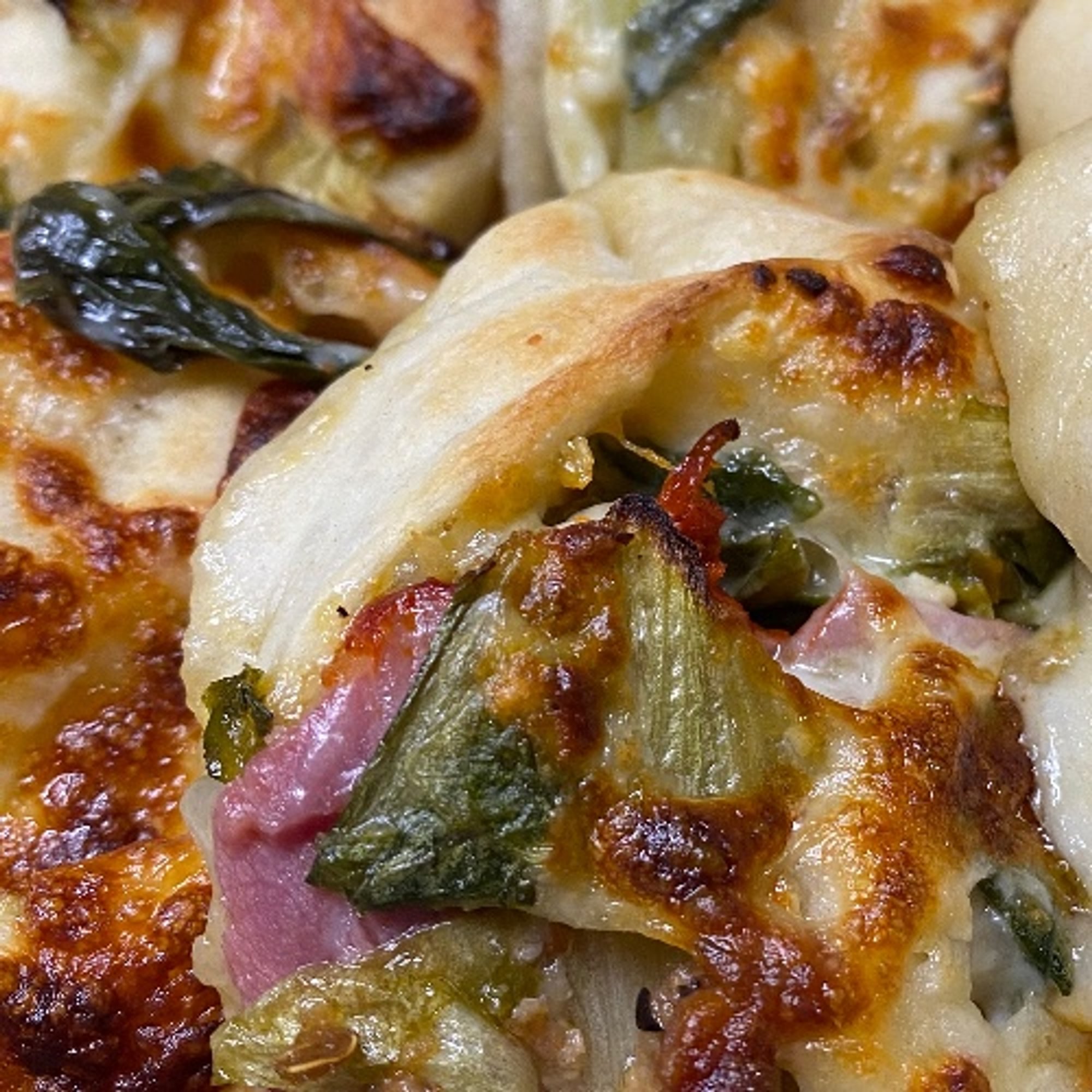 Utica Greens & Sausage (Pinwheel)