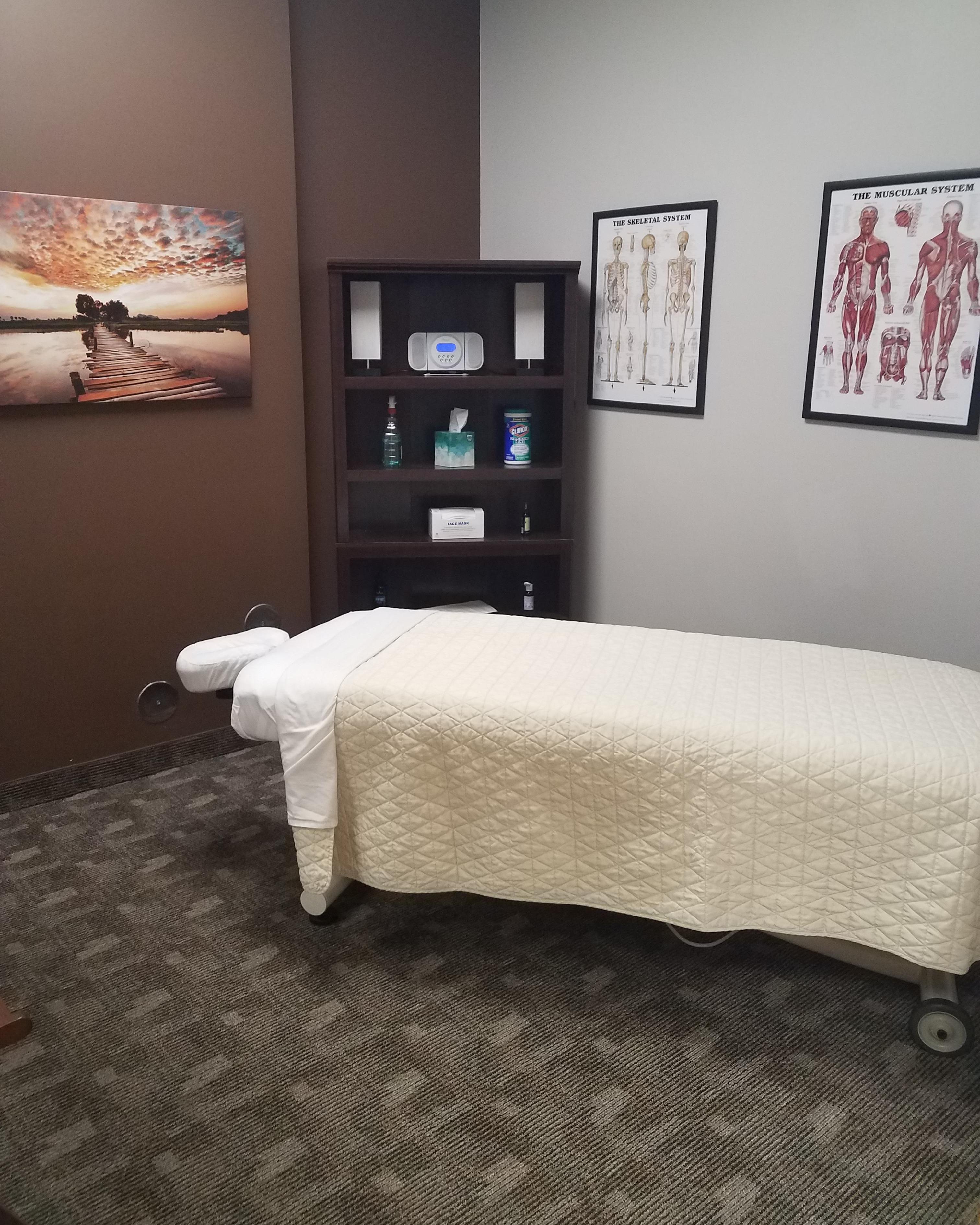 Best 30 Massage Therapists in Shakopee, MN with Reviews