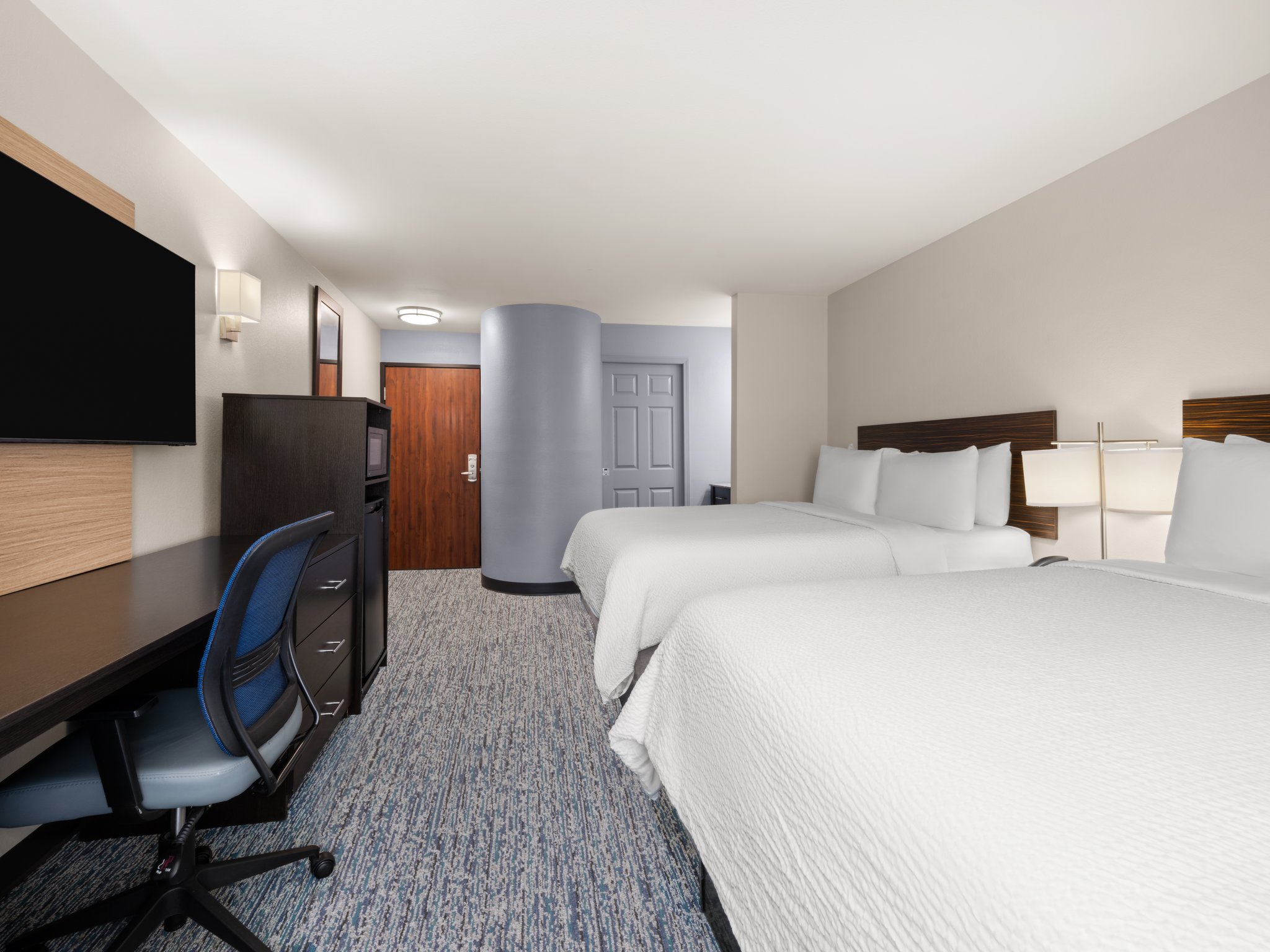 Garner Hotel Topeka West by IHG Image