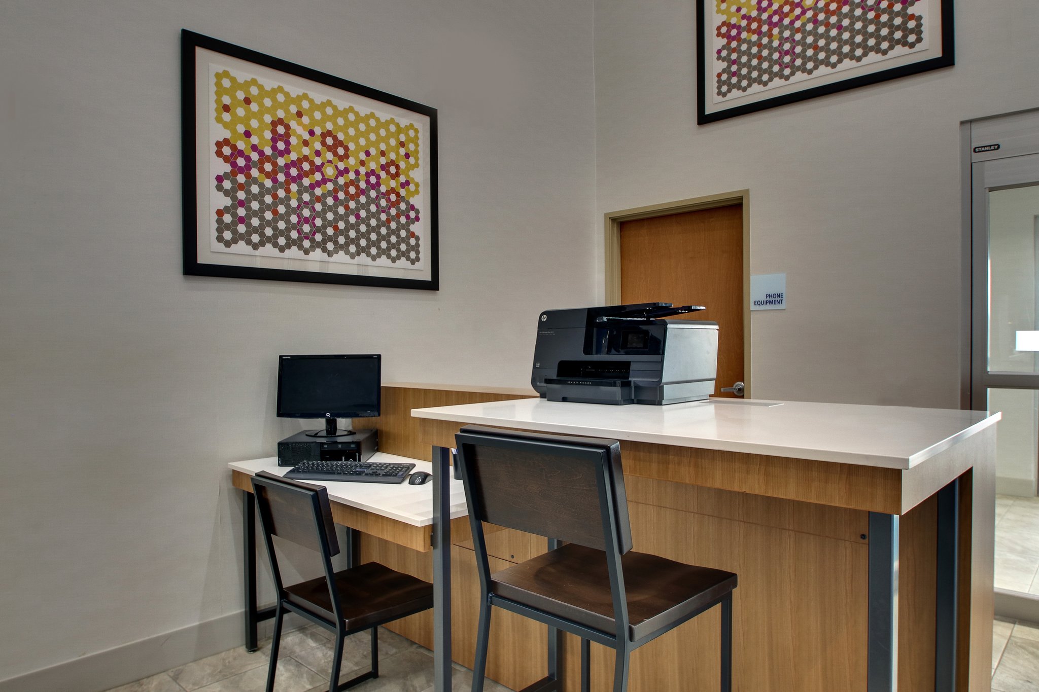 Holiday Inn Express & Suites Chicago North-Waukegan-Gurnee by IHG Image