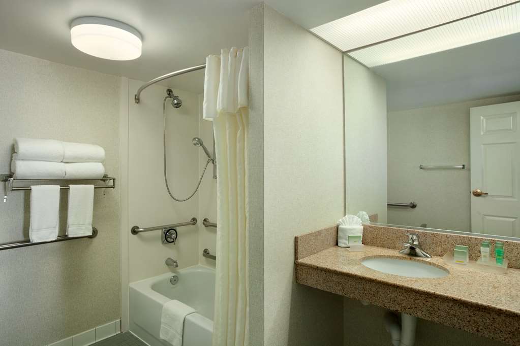 Homewood Suites by Hilton Falls Church - I-495 @ Rt. 50 Image
