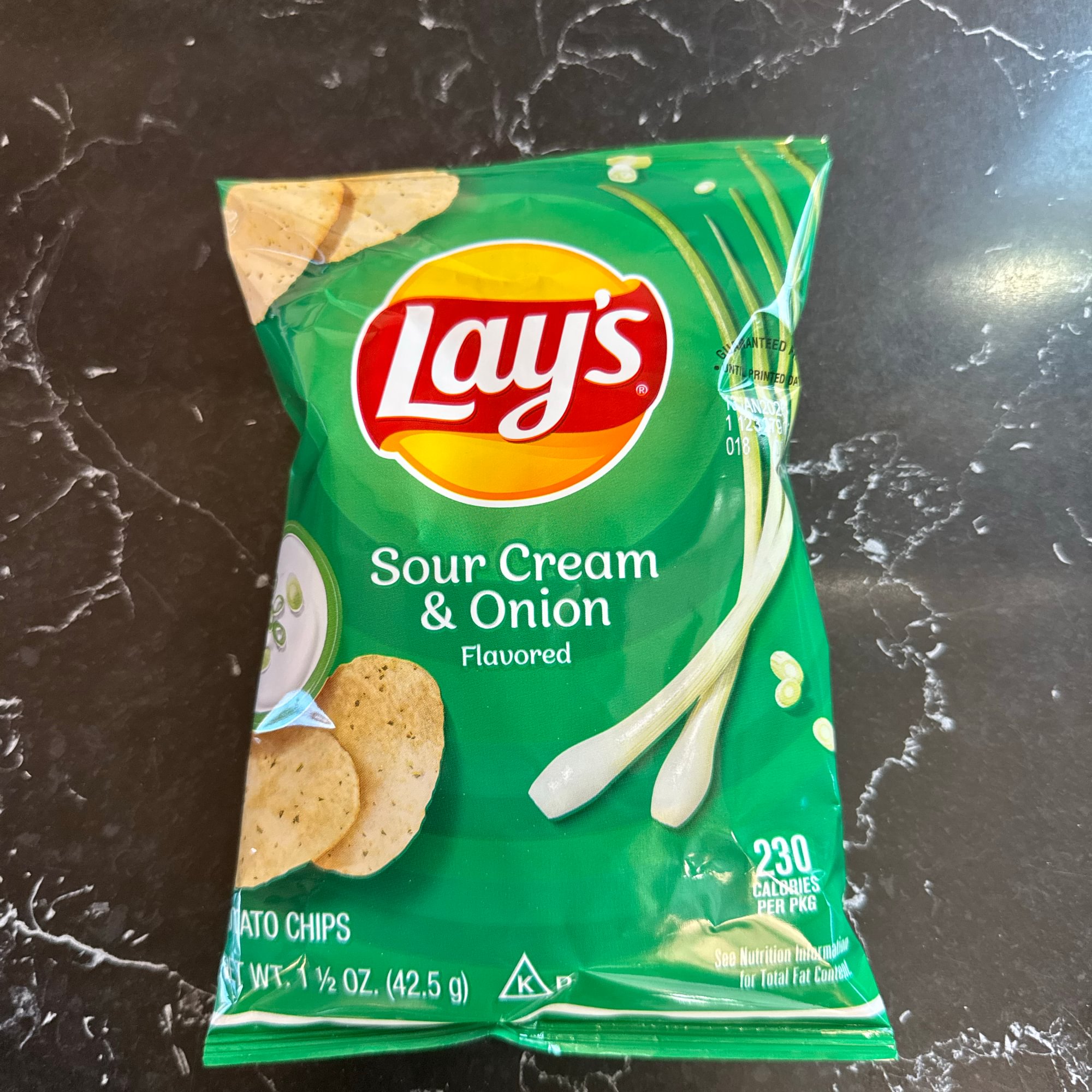Lays Chips Sour Cream & Onion