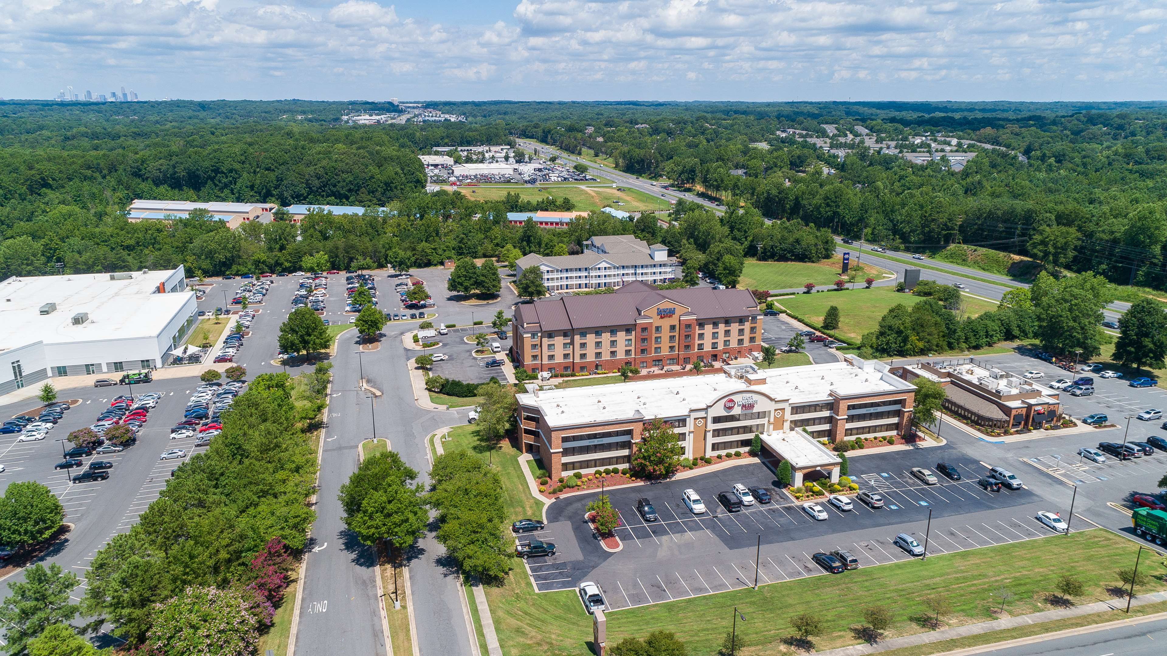 Best Western Plus Charlotte/Matthews Hotel Photo