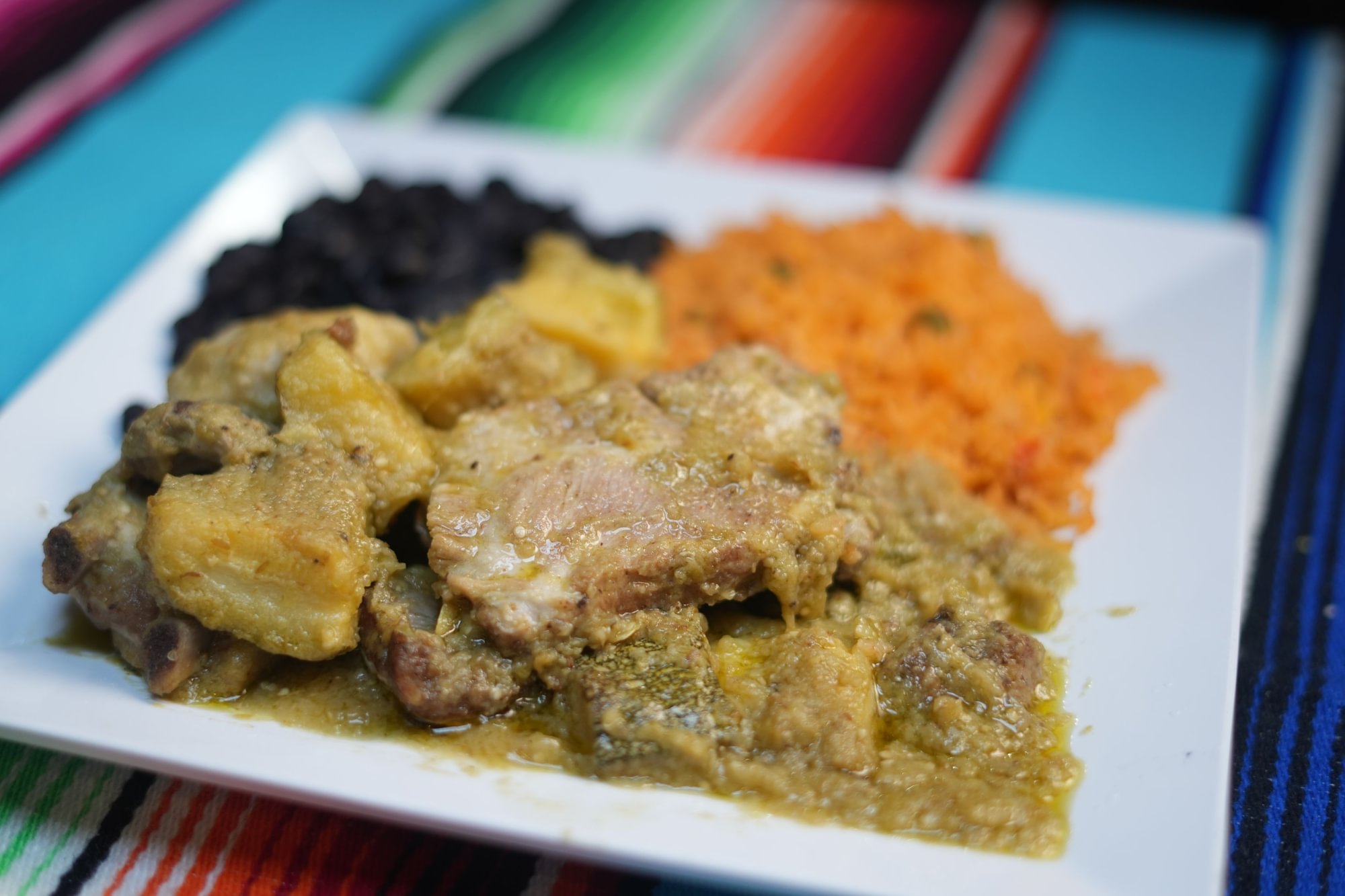 Costillas de cerdo en salsa verde