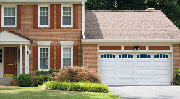 Perrysburg Premier Garage Door Photo