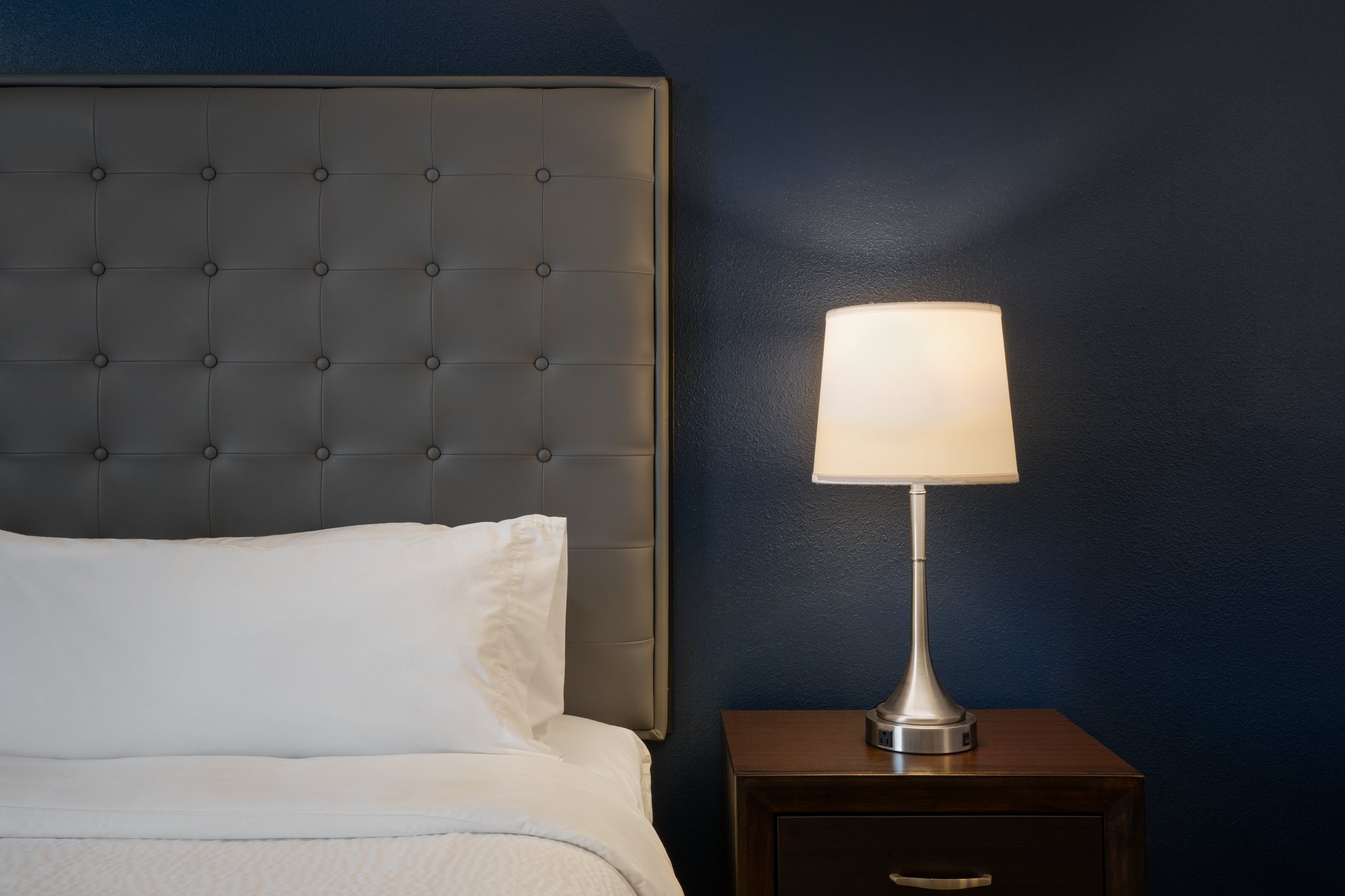 Garner Hotel Topeka West by IHG Image