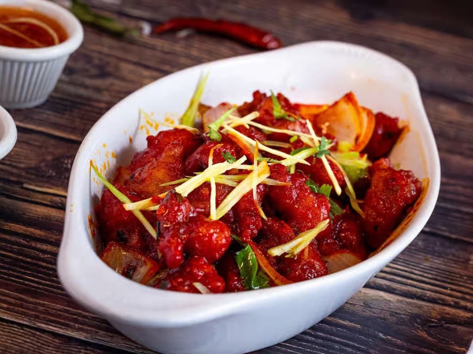 CHILLI CHICKEN
