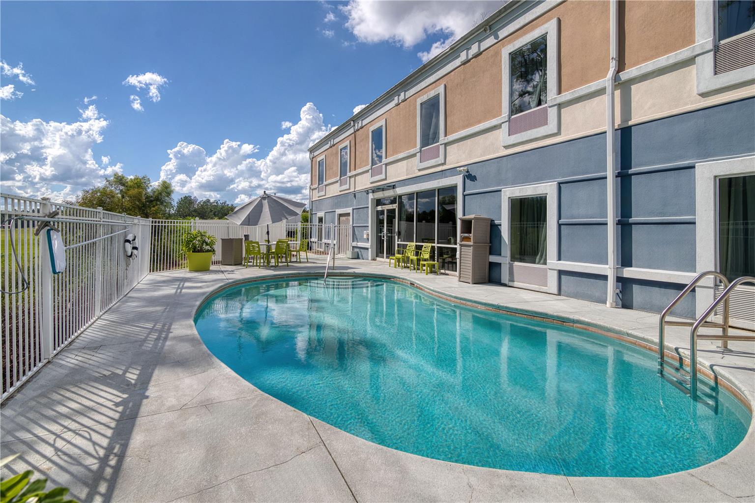 Best Western Waldo Inn & Suites Image