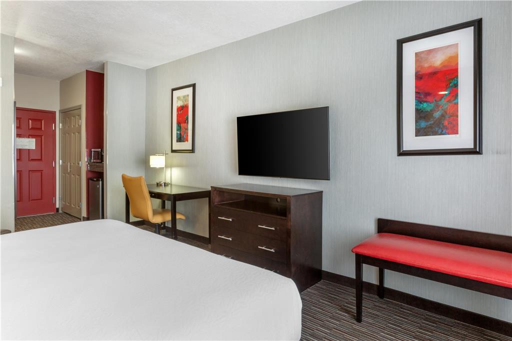Best Western Plus Gallup Inn & Suites Image
