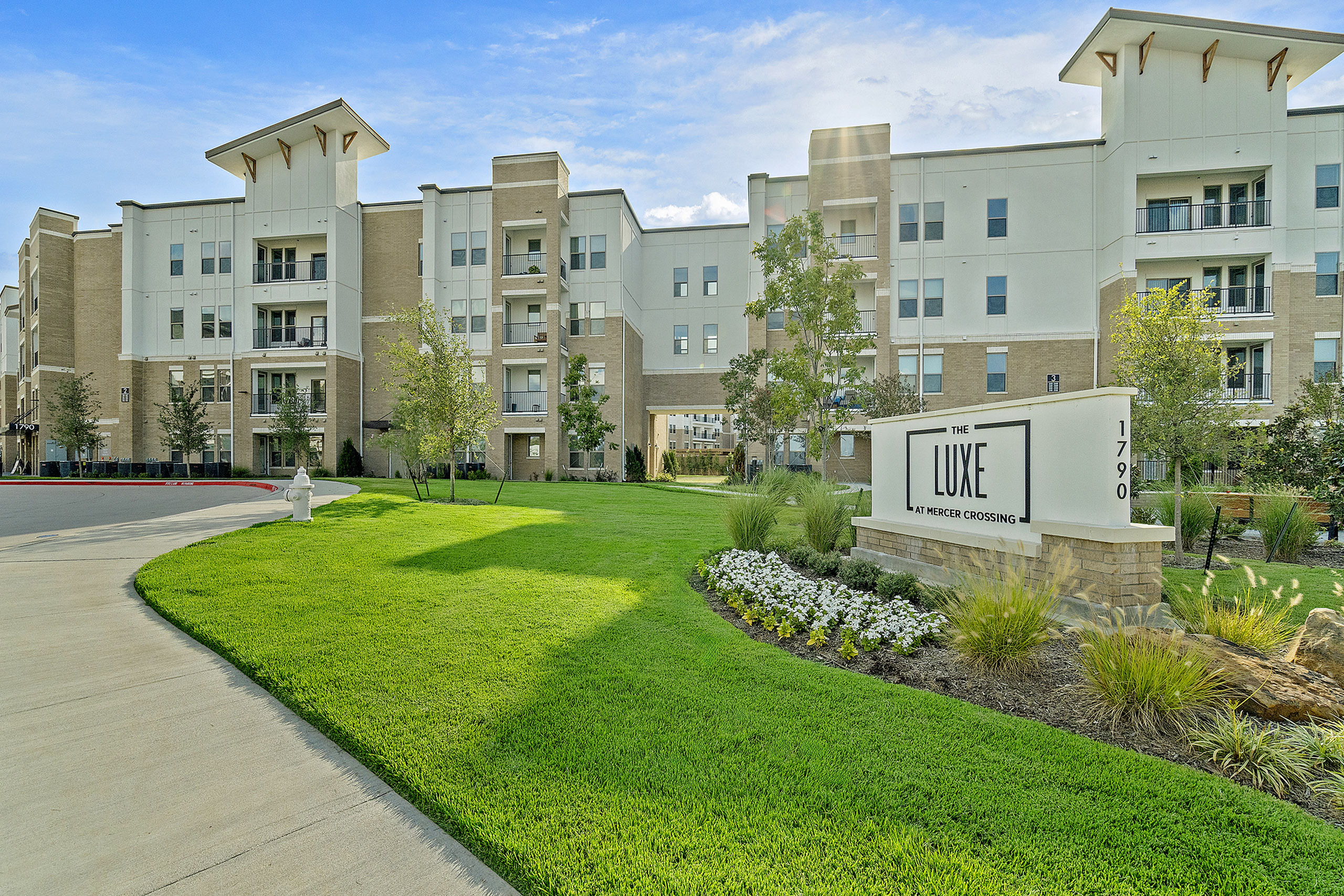 Luxe at Mercer Crossing
