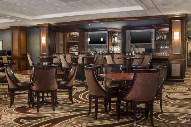 Images Sheraton Omaha Hotel
