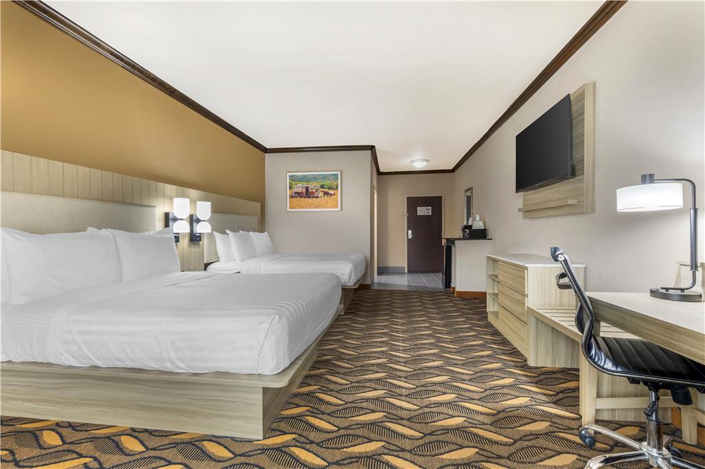 Best Western Red River Inn & Suites Image