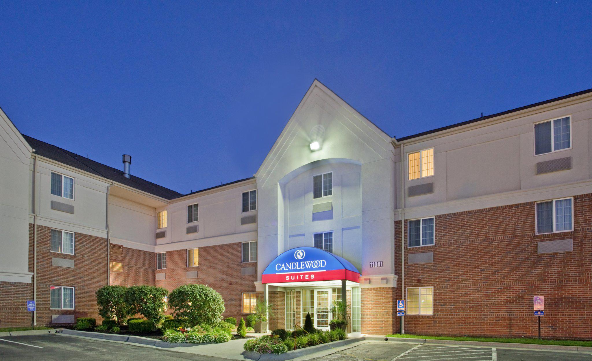 Candlewood Suites Kansas City-Overland Park Photo